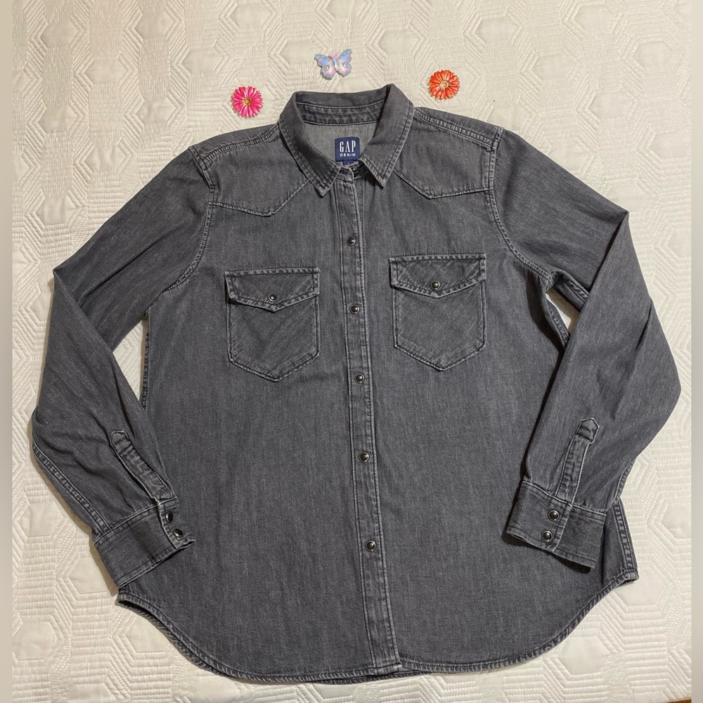 GAP Denim Button-Down Shirt Women’s Size Large